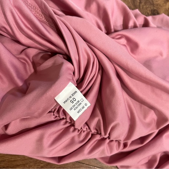 3/$15 New Sweetheart Neckline Pink Lined Sleeveless Ruched Stretchy Dress Medium - Picture 9 of 10